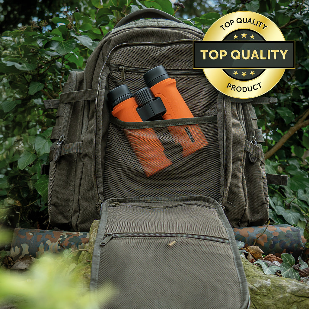 DÖRR ProTac taktischer Outdoor-Rucksack oliv mit MOLLE-System, Detailansicht der geöffneten Fronttasche mit Werkzeug- und Zubehörnetzen