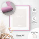 DÖRR Holz-Bilderrahmen Aqua rosa, an der Wand aufgehängt, mit Detailansicht der modernen, halbrunden Rahmenleiste