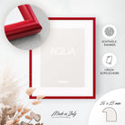 DÖRR Holz-Bilderrahmen Aqua rot, an der Wand aufgehängt, mit Detailansicht der modernen, halbrunden Rahmenleiste