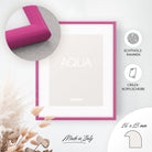 DÖRR Holz-Bilderrahmen Aqua pink, an der Wand aufgehängt, mit Detailansicht der modernen, halbrunden Rahmenleiste